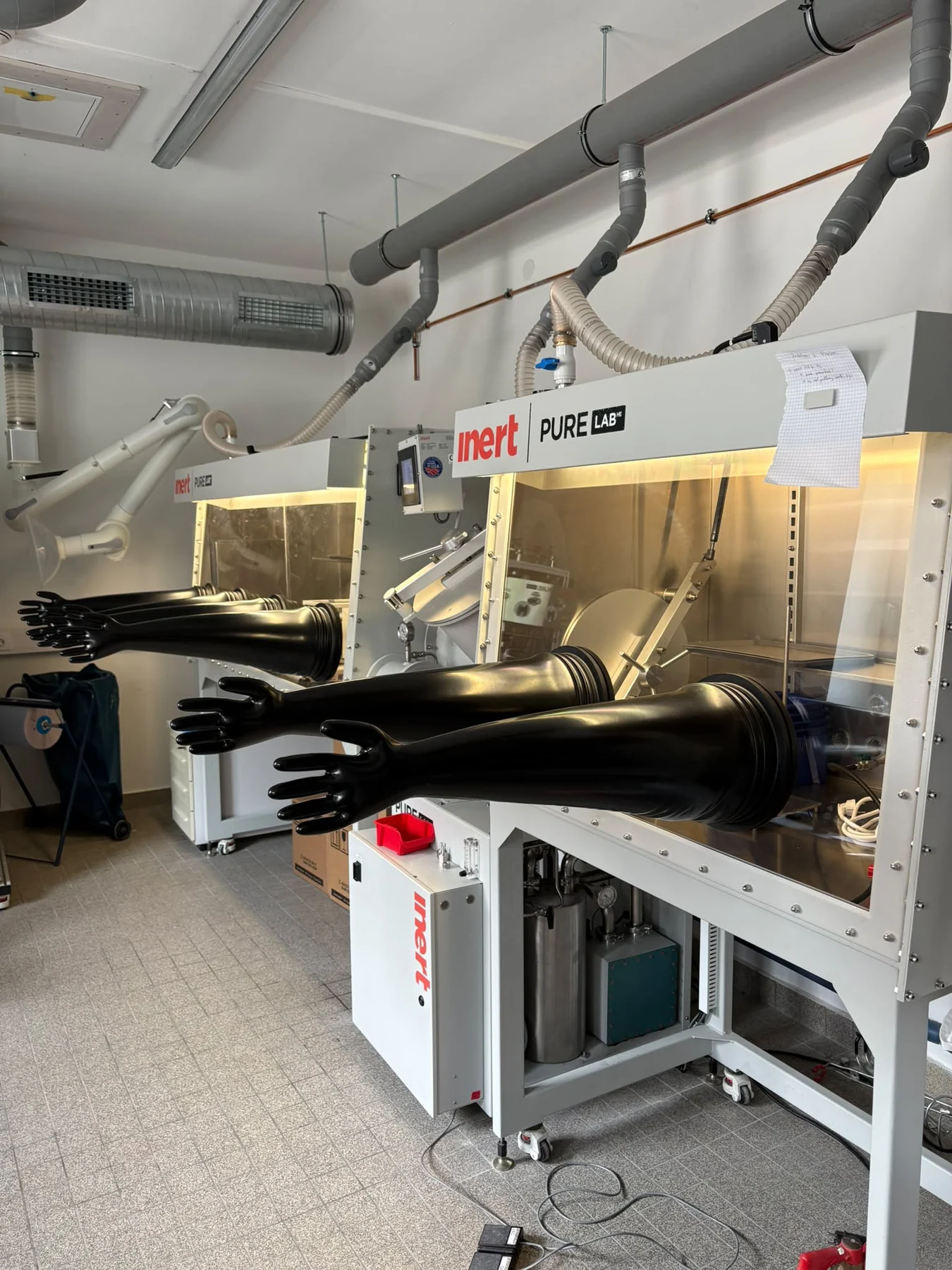 Glovebox